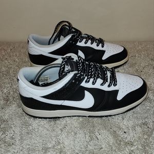 Nike SB Dunk Low White Black Midnight Fog Size 10.5